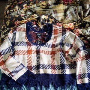 Fringe cropped semi - sweater